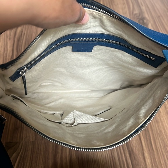 A242 - π―% authentic Gucci crossbody bag - Picture 14 of 16